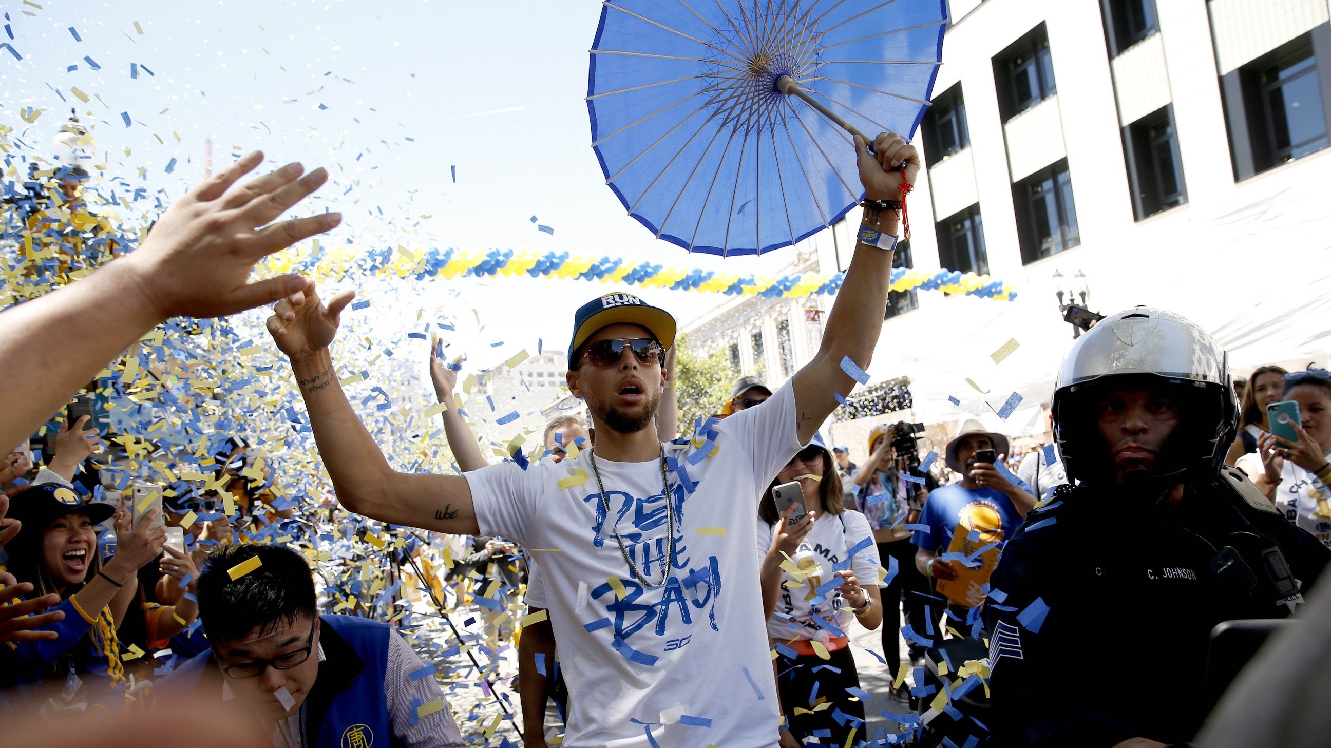 kok体育官网注册-蒂姆连续七场比赛得分超过挺进下一轮波士顿凯尔特人扳平良机备战NBA季后赛，菲尼克斯太阳赛后防线松动瞬间刷屏的简单介绍